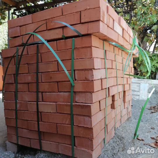 Кирпич красный