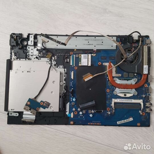 Ноутбук Samsung NP300V5A на разбор по запчастям