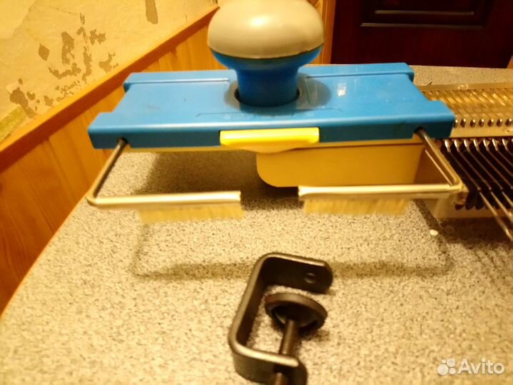 Ручная вязальная машинка