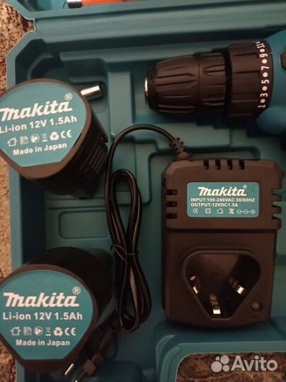 Шуруповерт Makita 12V 2АКБ