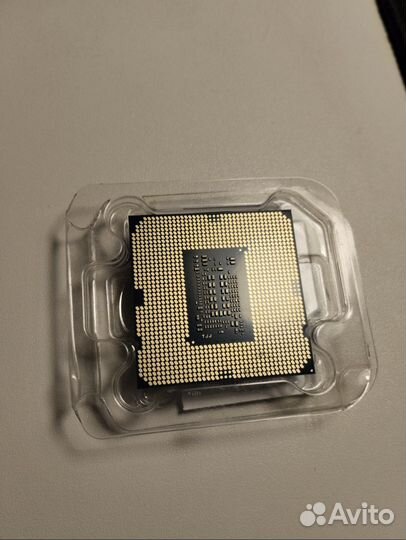 Процессор Intel Core i3-10100F