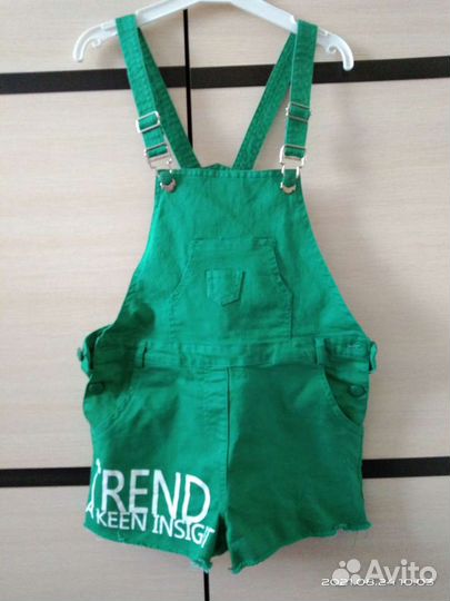 Джинсовый комбинезон