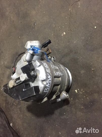 Компрессор кондиционера Bmw 7-Series E65