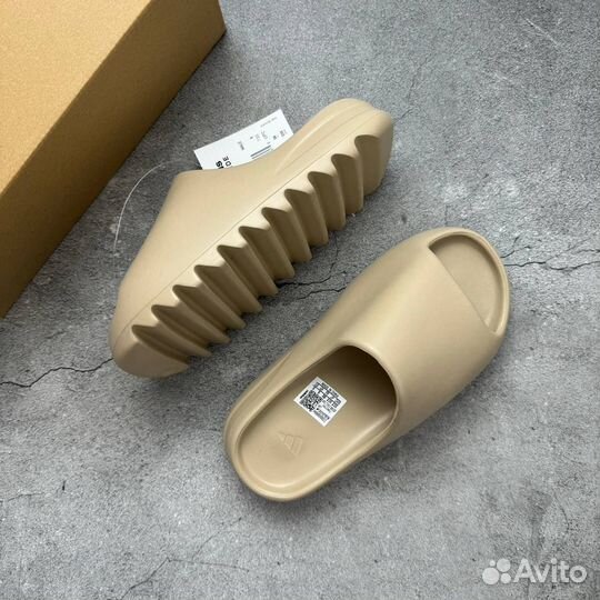 Тапки adidas Yeezy slide Lux качество