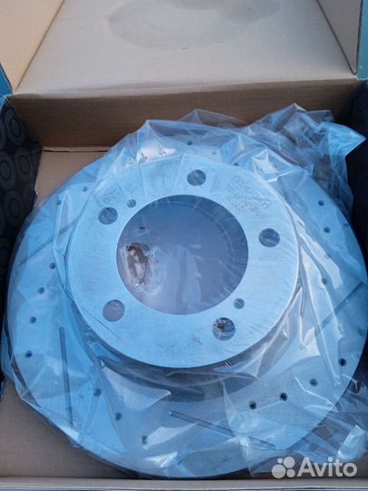 Перфорированные тормозные диски TLK 200, LX 570