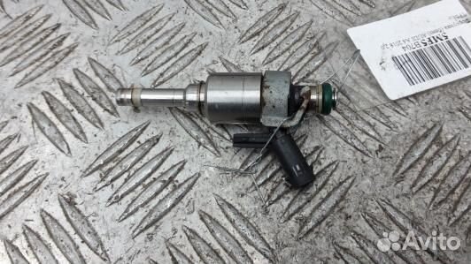 Форсунка бензиновая audi A4 B9 (5MF05B704)