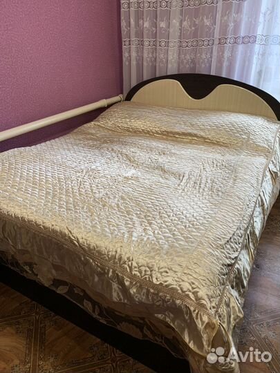 Покрывало на 2 х спальную кровать бу