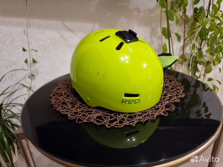 Шлем горнолыжный