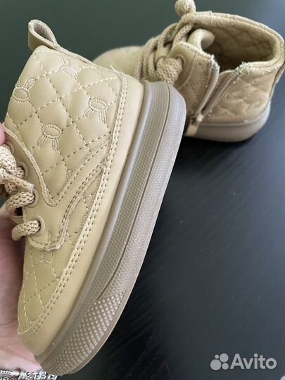 Демисезонные ботинки для девочки