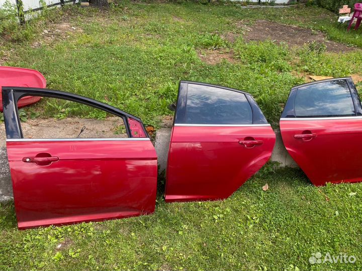 Дверь передняя правая ford focus 3