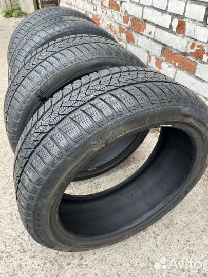 Pirelli Winter Sottozero 3 225/45 R19