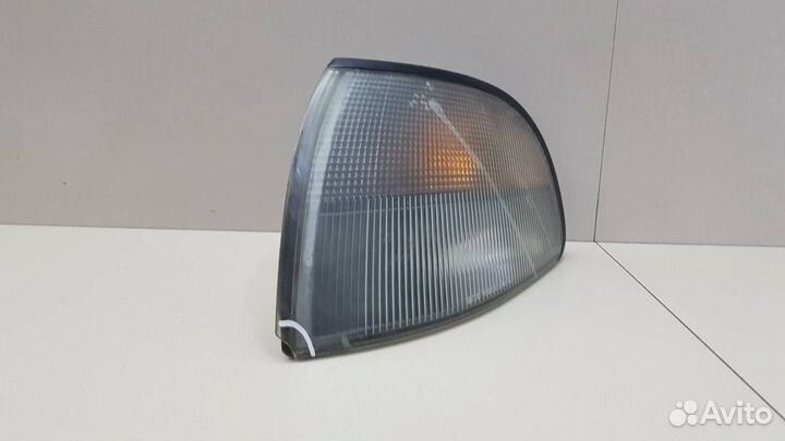 Указатель поворота левый Mitsubishi Delica 4 1994