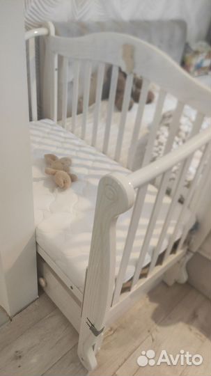 Детская кроватка Можга Валерия С 707 с маятником