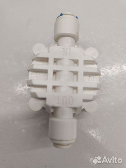 Четырехходовой отсечной клапан для обрат. осмоса