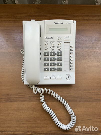 Ip телефон Cisco SPA502G, Panasonic KX-T7665