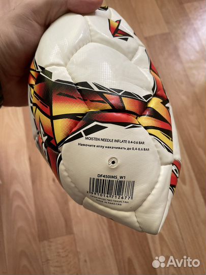 Футбольный мяч Demix