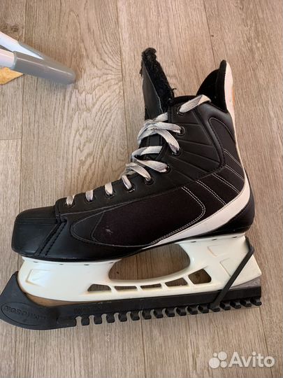 Хоккейные коньки bauer