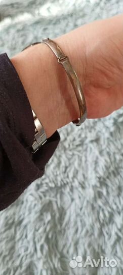 Серебряный браслет с янтарем