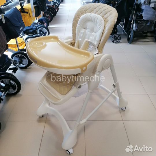 Стульчик для кормления бежевый