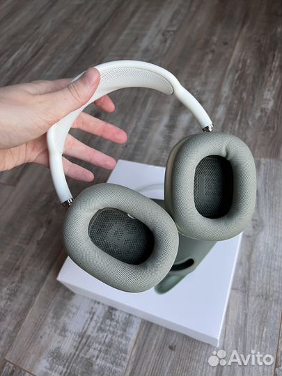 Наушники Apple AirPods Max зелёные