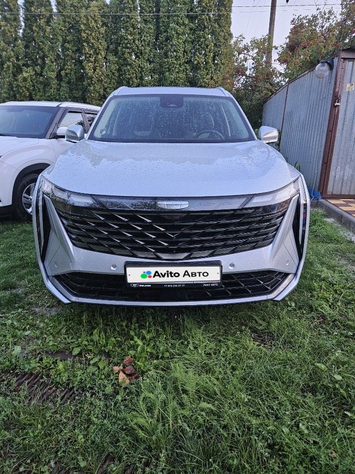 Geely Atlas: фото владельца