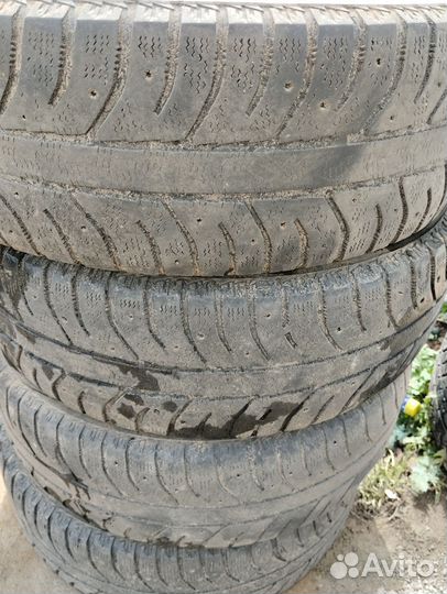Bridgestone Alenza H/L 33 10.8/10 R15 25