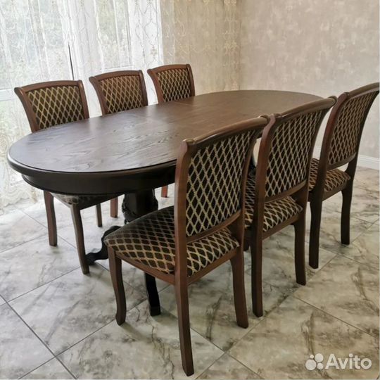 Стол из массива Лапка