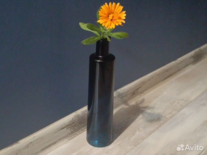 Ваза для одного цветка