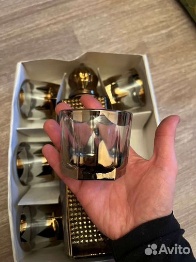 Графин и стаканчики