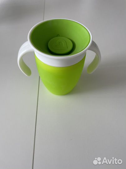 Поильник непроливайка munchkin