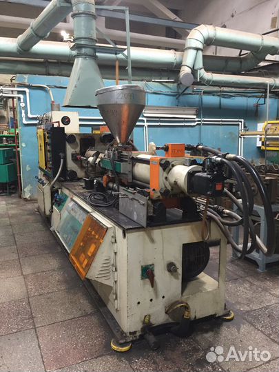 Термопластавтомат SP130DD Klockner Windsor (130 т)