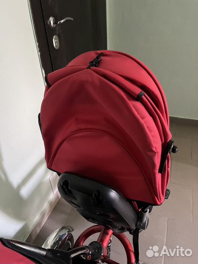 Трехколесный велосипед с родительской ручкой