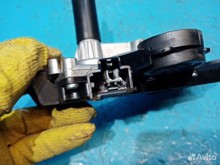 Моторчик заднего дворника Ford Focus 3 CB8 pnda