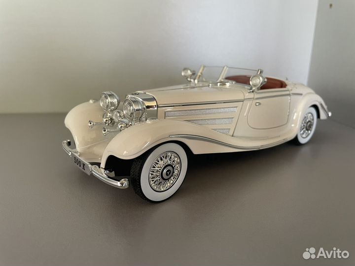 Коллекционная машинка Mercedes-Benz 500K 1:24