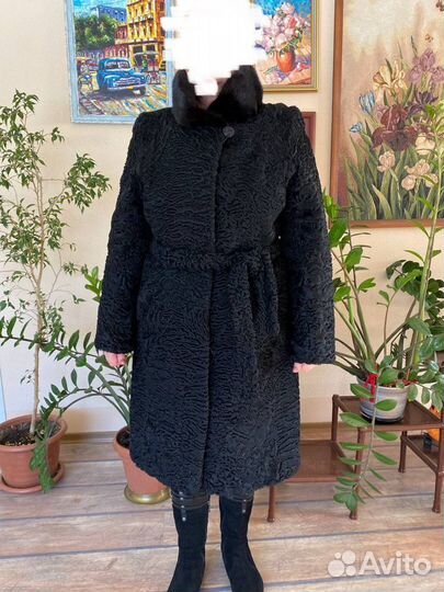 Шуба из каракуля б/у