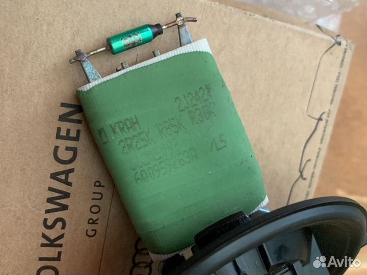 Резистор отопителя Volkswagen Skoda