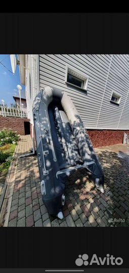 Лодка gladiator 370