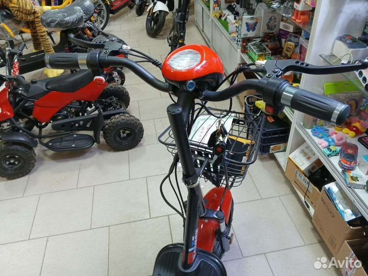 Электроскутер дачник 350Вт 48в с педалями