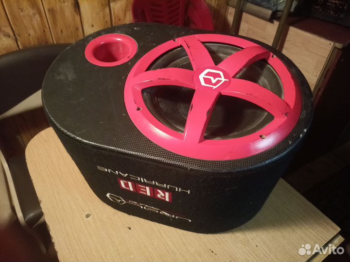 Активный сабвуфер ural