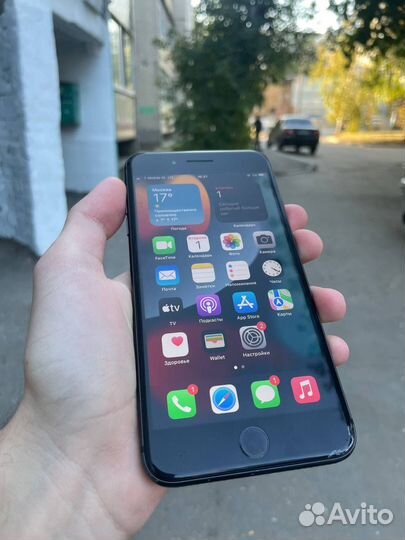 iPhone 8 Plus, 64 ГБ