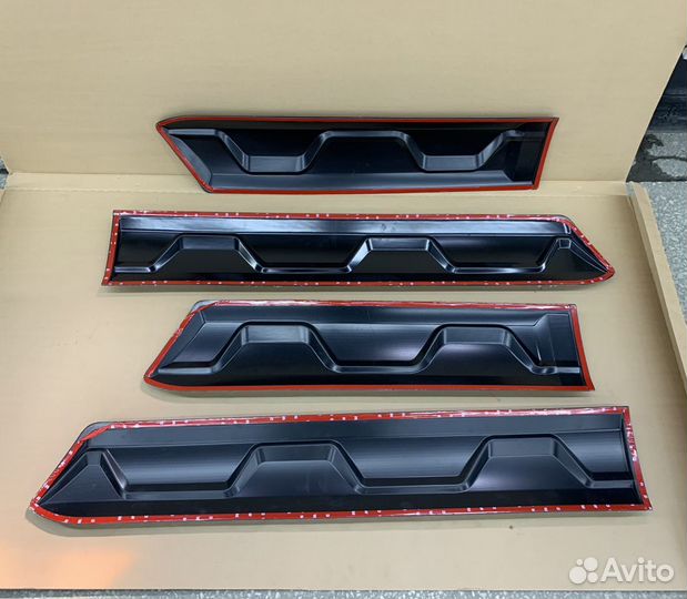 Молдинги дверей Ford Ranger