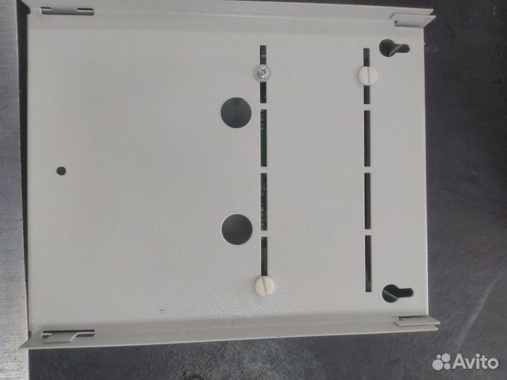 Источник вторичного электропитания резервированный