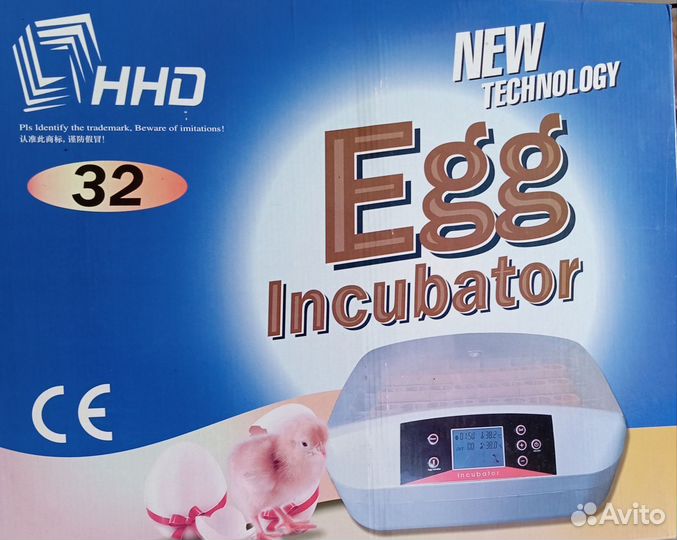 Инкубатор на 32 яйца