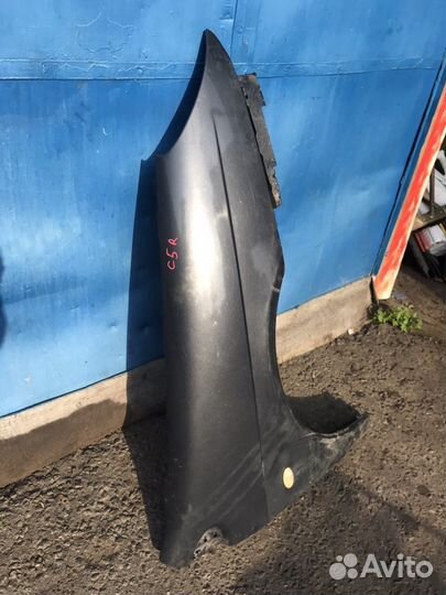 Крыло переднее правое Citroen C5