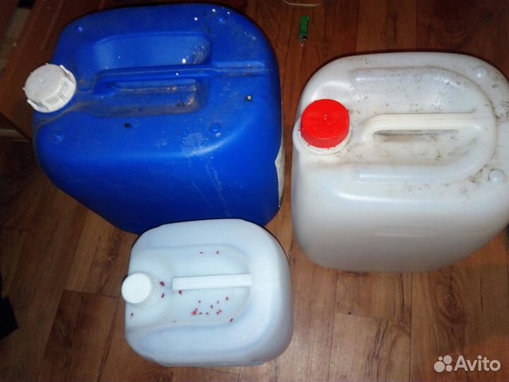 Канистры разного объяма