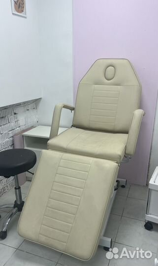 Косметологическое кресло кушетка