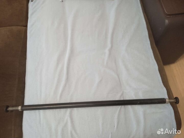 Турник в дверной проем, распорный