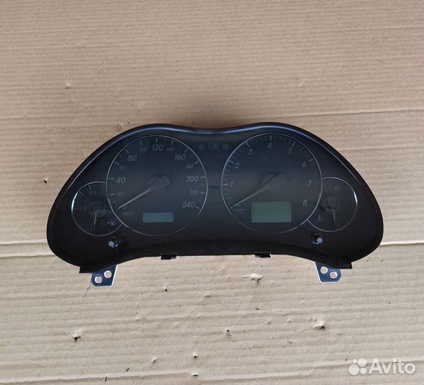 Панель приборов Toyota Avensis 2 T250 2003-2008