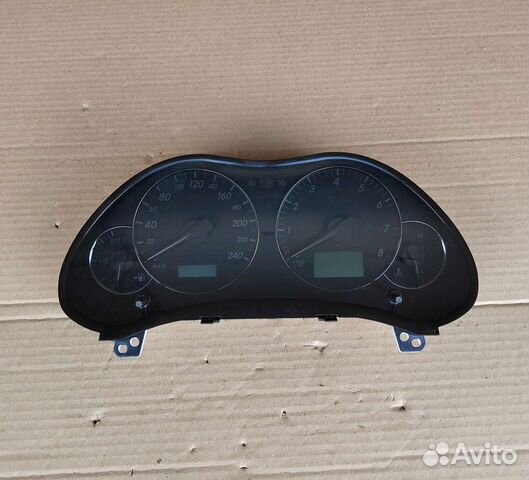 Панель приборов Toyota Avensis 2 T250 2003-2008
