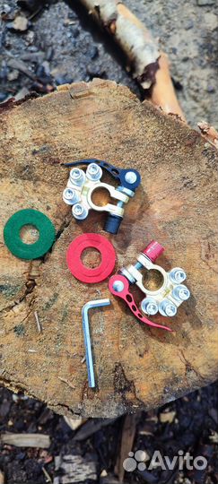 Клемы аккумулятора